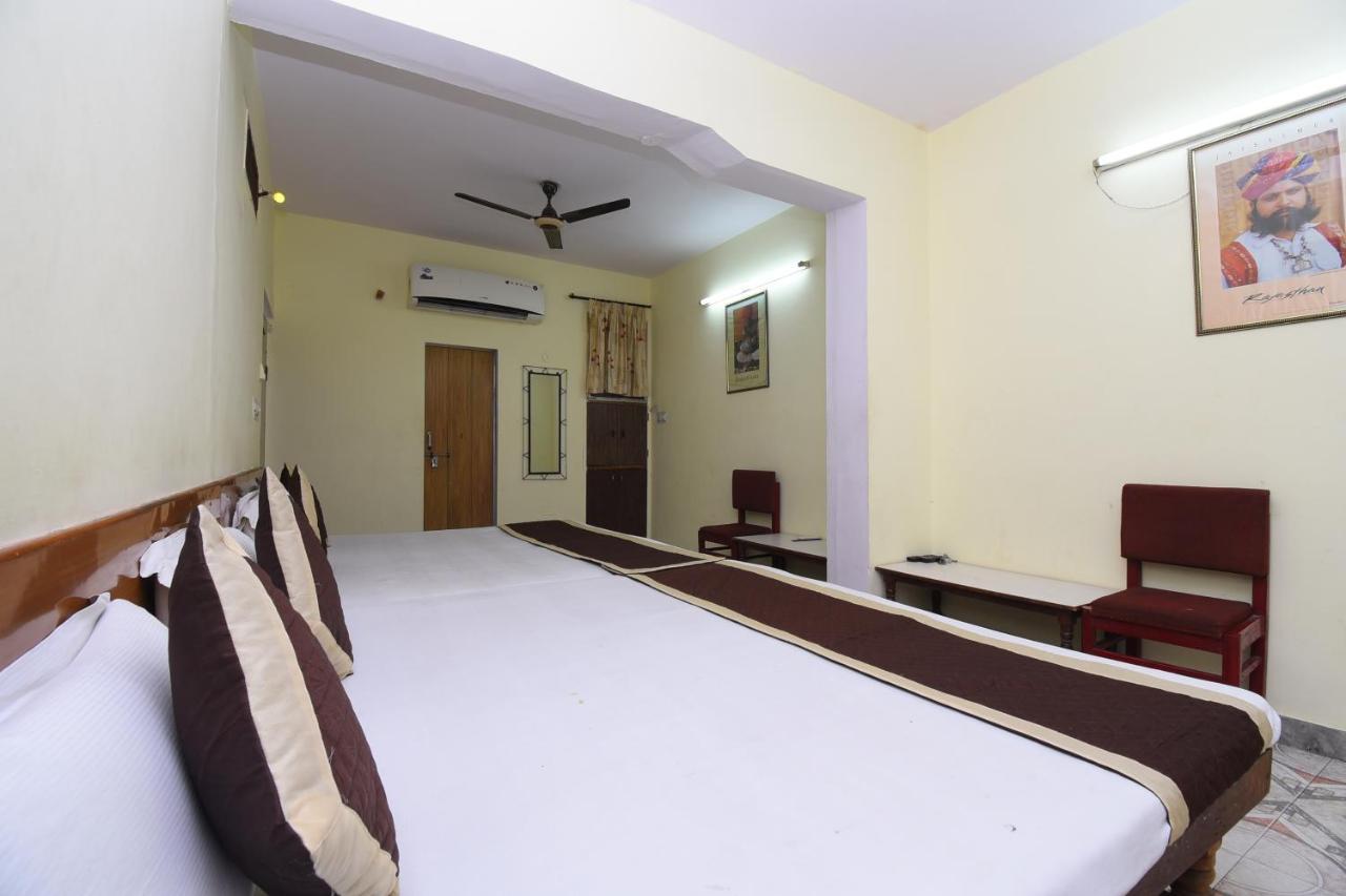 Hotel Jaipur Achrol Luaran gambar