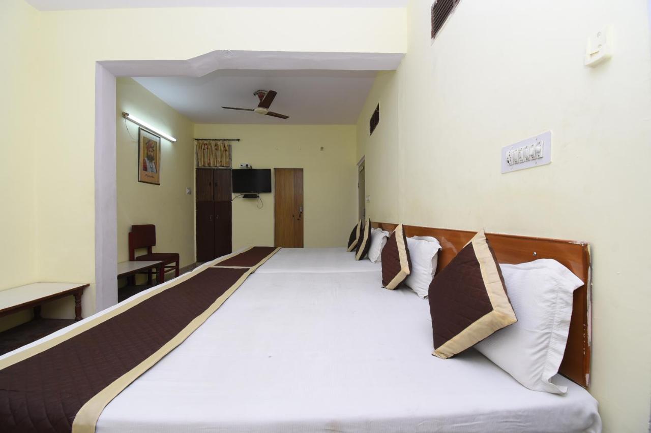 Hotel Jaipur Achrol Luaran gambar