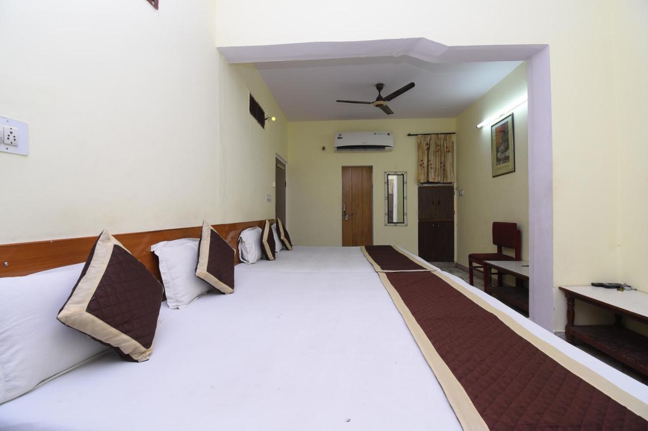 Hotel Jaipur Achrol Luaran gambar